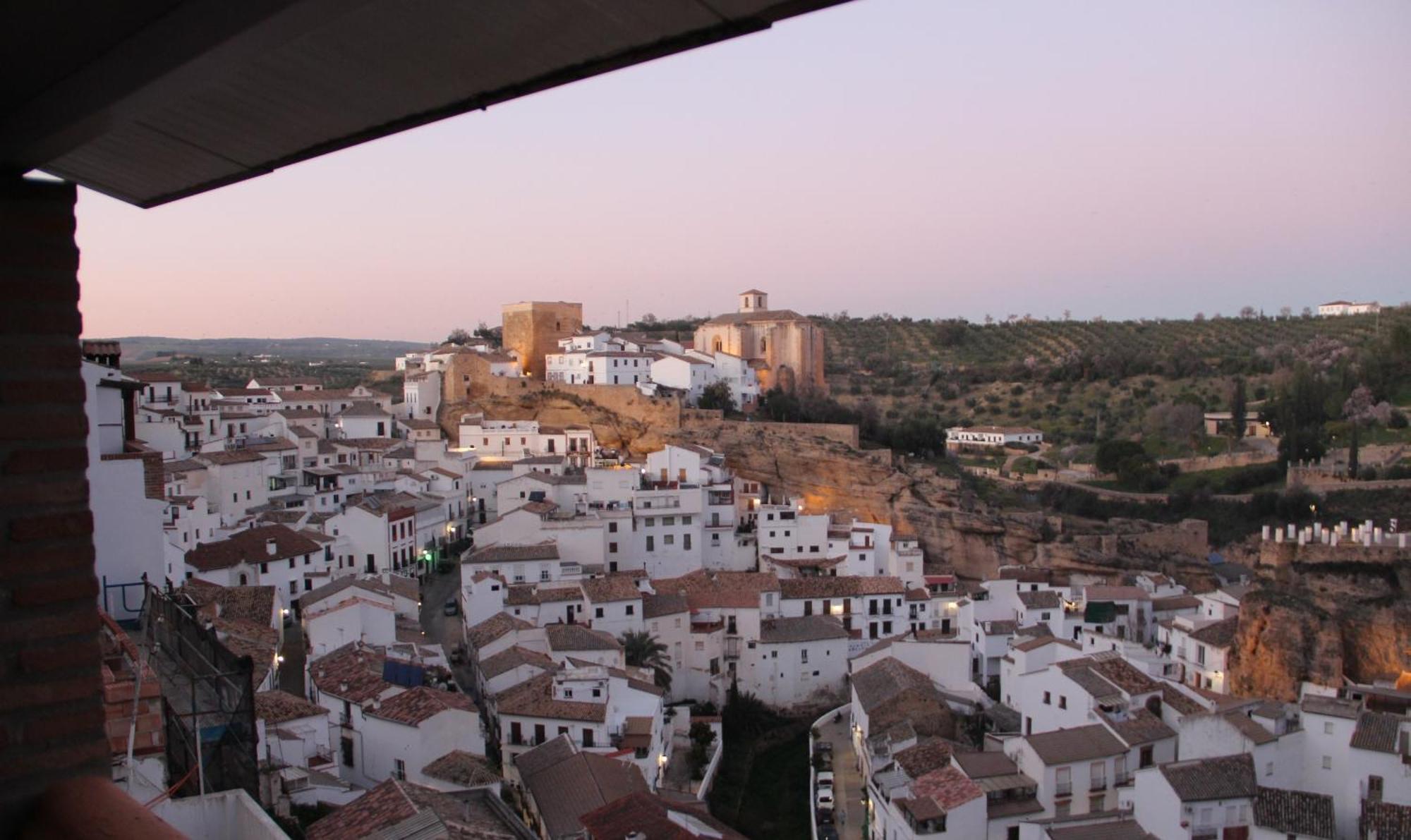 דירות Setenil De Las Bodegas Atico De La Miel מראה חיצוני תמונה